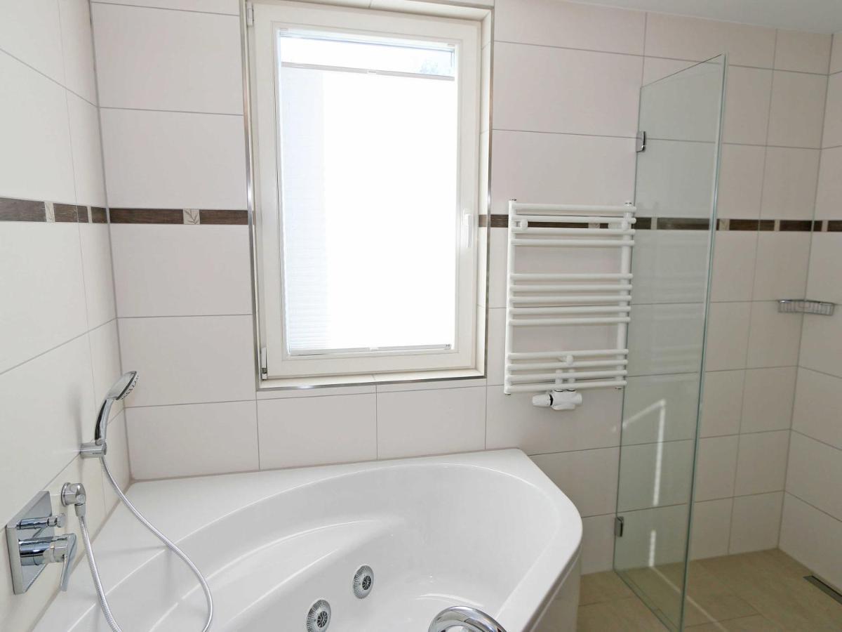 Strandvilla Baabe - Wg 12 Mit Meerblick, Kamin, Sauna, Whirlpool Exterior foto